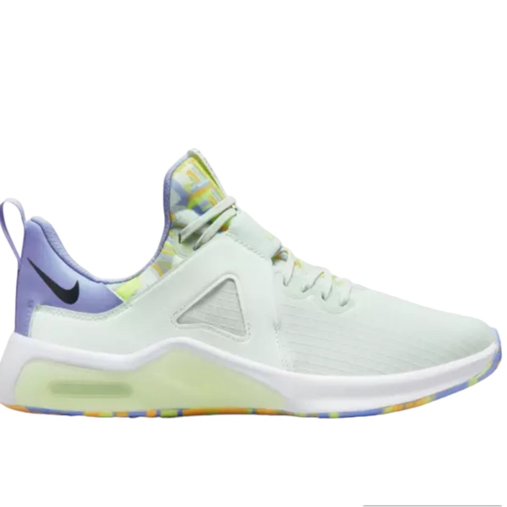 Nike Women's Air Max Bella TR 5 Shoes Sneaker